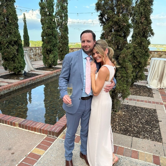 Beautiful Classic Blush Pink Chiffon Formal or Bridesmaid Dress - Picture 2 of 6